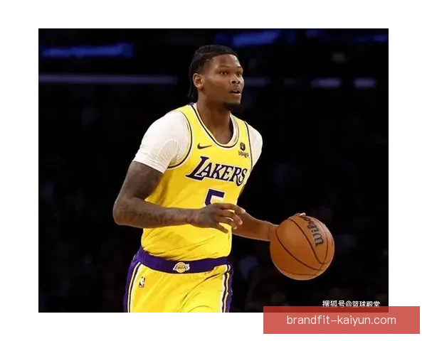 博阿滕作为关键球员表现稳健，防守端持续发挥重要作用